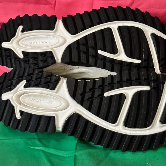 Sketchers X Goodyear Mens Size 10 - Picture 5 of 6